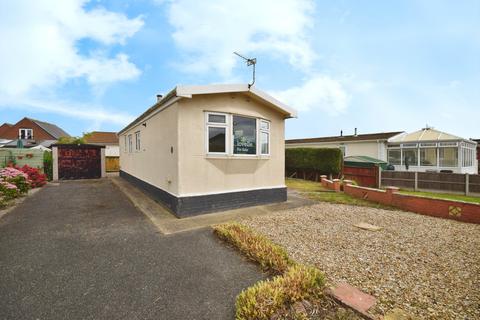 2 bedroom park home for sale, Kingfisher Drive, Skegness PE25