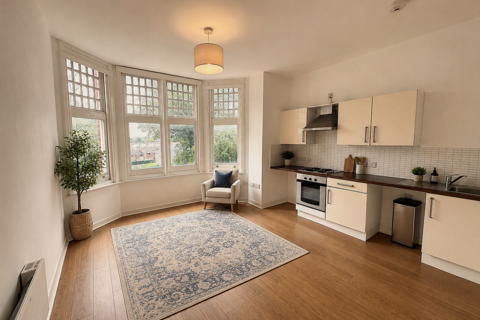 1 bedroom flat to rent, Glenfield Road, Leicester LE3
