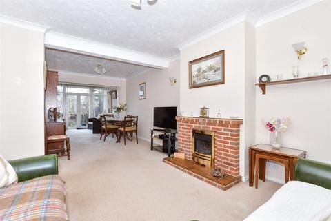 3 bedroom semi-detached house for sale, Cottenham Close, West Malling ME19