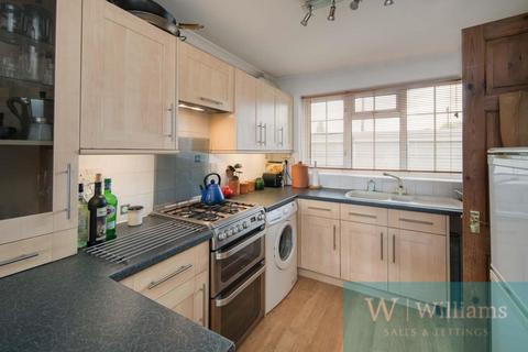 3 bedroom semi-detached house to rent, Mill Square, Wootton Bridge