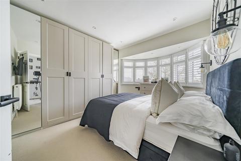 17 Rolleston Avenue, Petts Wood, Orpington, BR5 1AJ