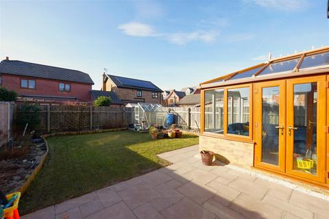 4 bedroom detached house for sale, Tamworth Drive, Barrow-In-Furness