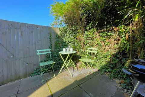 54 Briscoe Road, London, SW19 2AQ