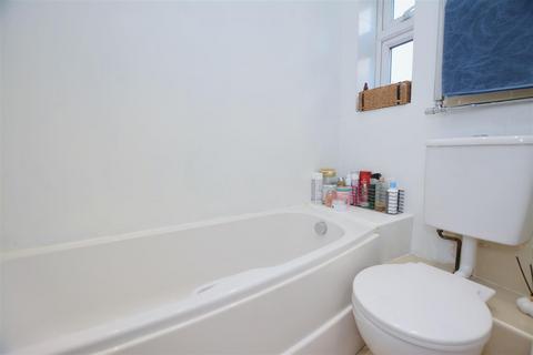 54 Briscoe Road, London, SW19 2AQ