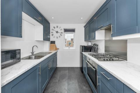 28 Barnack Grove, Royston, SG8 5HQ