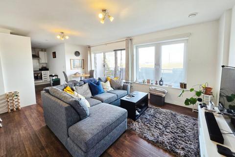 2 bedroom apartment for sale, London Road, Wallington