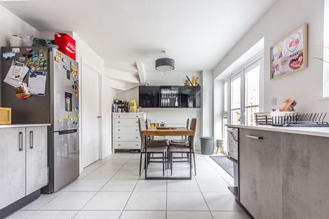3 bedroom detached house for sale, Kidderminster DY10