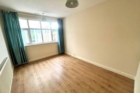 66 Norton Road, Northampton, NN2 7TN