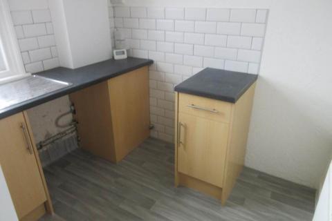 2 bedroom flat to rent, London Road, Westcliff On Sea