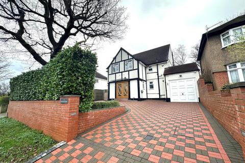 5 bedroom detached house for sale, Brookdene Avenue, Watford WD19