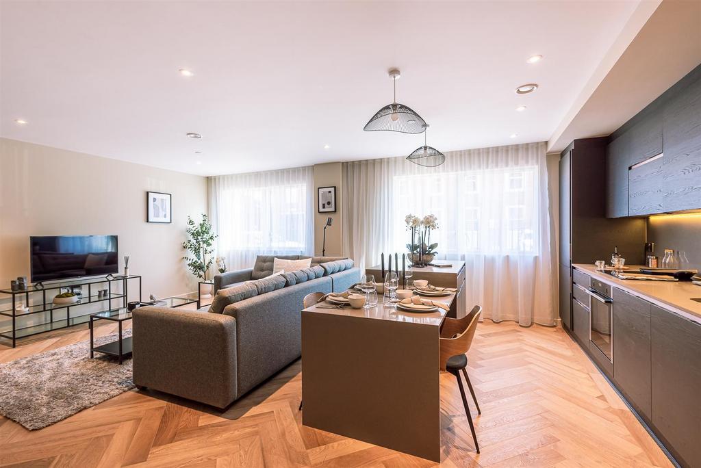 Living/Dining Area