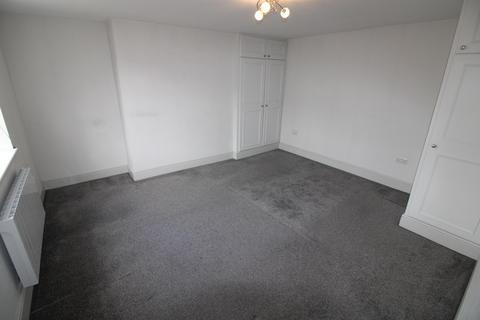 1 bedroom flat to rent, High Street , Burton upon Trent DE13