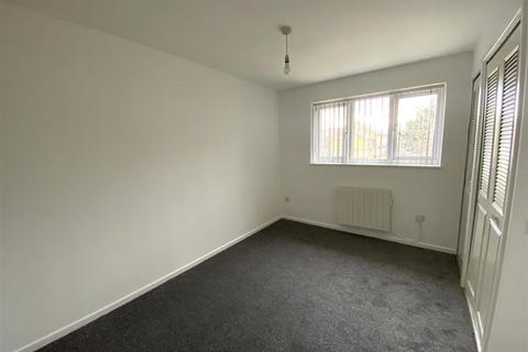 1 bedroom end of terrace house to rent, Maplin Park, Slough