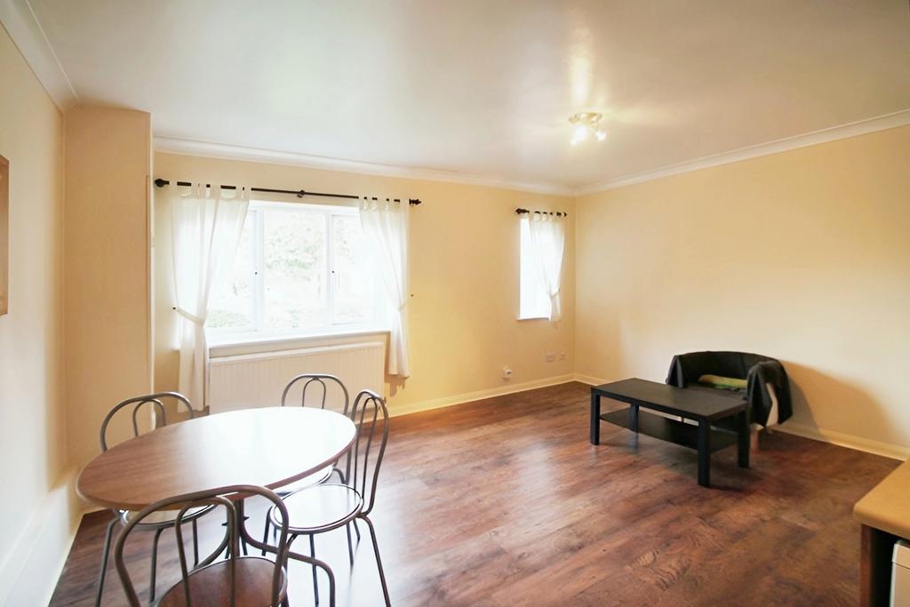 Living 2 room