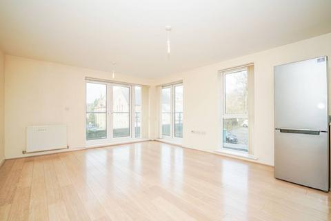 2 bedroom flat for sale, Mosaic House, Midland Road, Hemel Hempstead, HP2