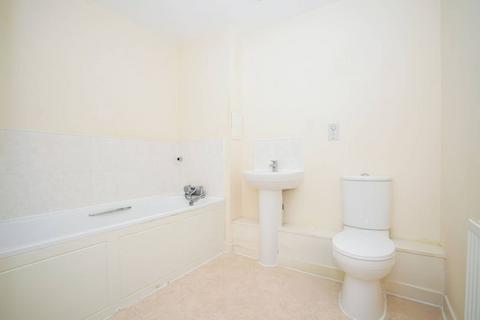 2 bedroom flat for sale, Mosaic House, Midland Road, Hemel Hempstead, HP2