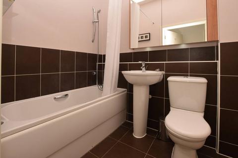 2 bedroom flat to rent, Bridge Road, Hunton Bridge, WD4, Watford, Hunton Bridge, WD4