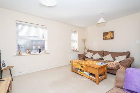 4 bedroom terraced house for sale, Walton Road, Bushey, WD23