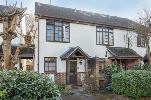 2 bedroom terraced house for sale, George Square, London SW19