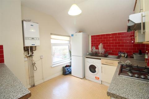 4 bedroom flat to rent, Gordon Road, Cardiff CF24