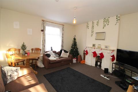 4 bedroom flat to rent, Gordon Road, Cardiff CF24