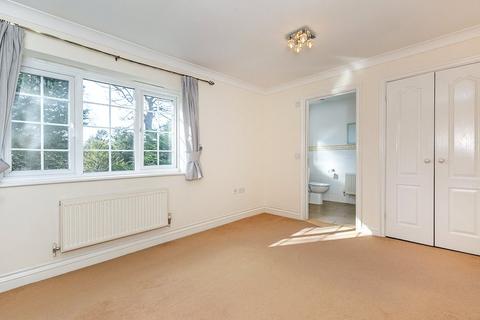 40 Boxford Close, South Croydon, CR2 8SY