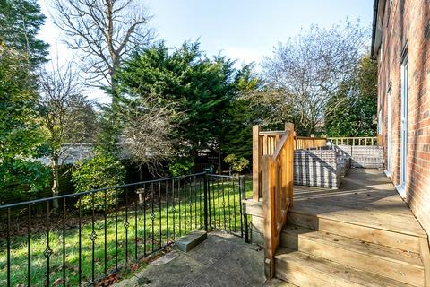 40 Boxford Close, South Croydon, CR2 8SY