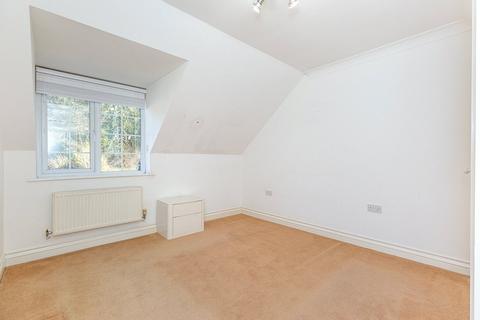 40 Boxford Close, South Croydon, CR2 8SY