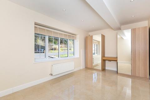 40 Boxford Close, South Croydon, CR2 8SY