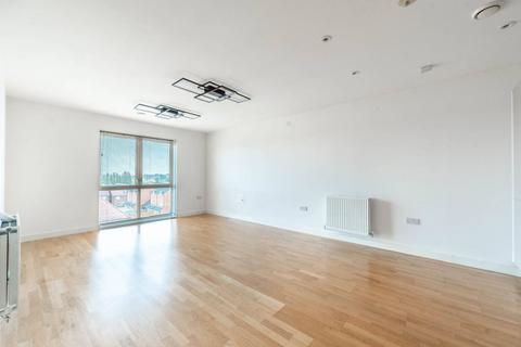 2 bedroom flat for sale, Cunningham Way, Watford, WD25