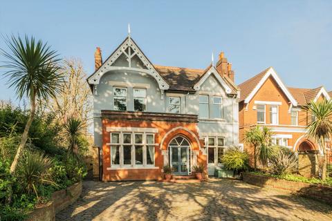 6 bedroom detached house for sale, Woodville Road, London W5