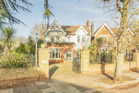 undefined, Woodville Road, London W5