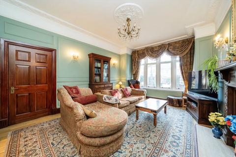 undefined, Woodville Road, London W5