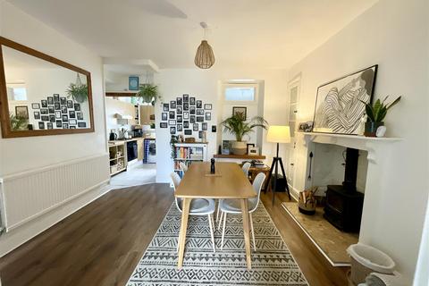 73 Colby Road, Burry Port, SA16 0RL