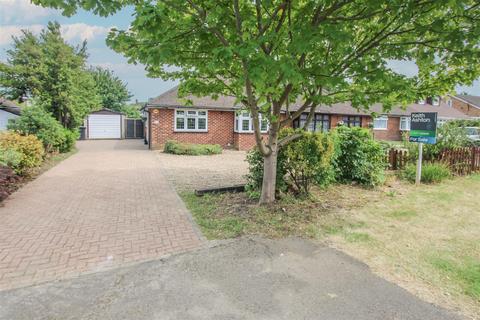 2 bedroom semi-detached bungalow for sale, Hanging Hill Lane, Brentwood