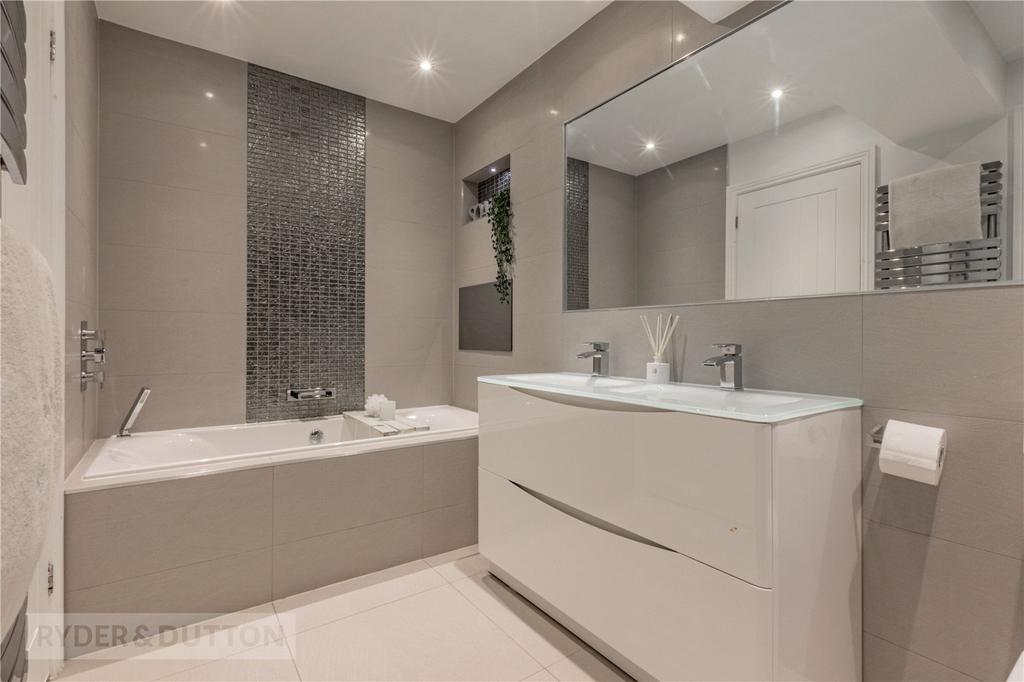 Jack &amp; Jill Bathroom