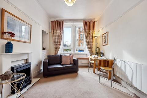 1 bedroom flat to rent, Newlands Road, Flat 1-2, Cathcart, Glasgow, G44 4EJ