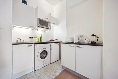 1 bedroom flat to rent, Newlands Road, Flat 1-2, Cathcart, Glasgow, G44 4EJ