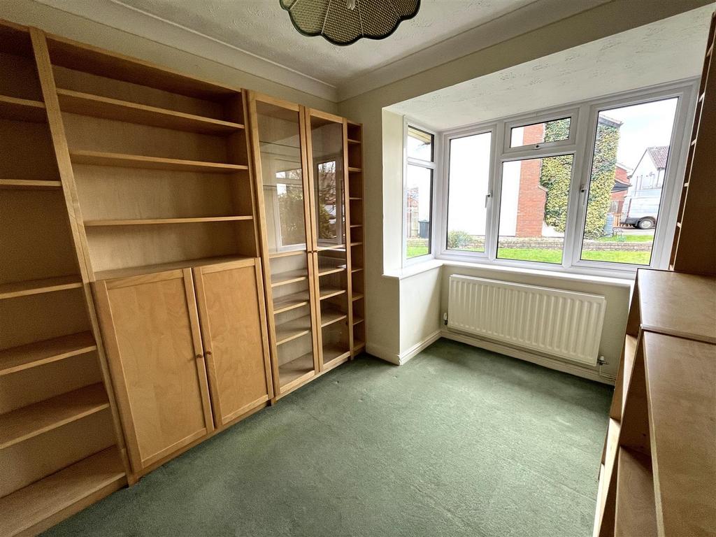 Study / Dining Room