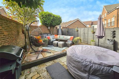 3 bedroom end of terrace house for sale, Beatty Rise, Reading RG7