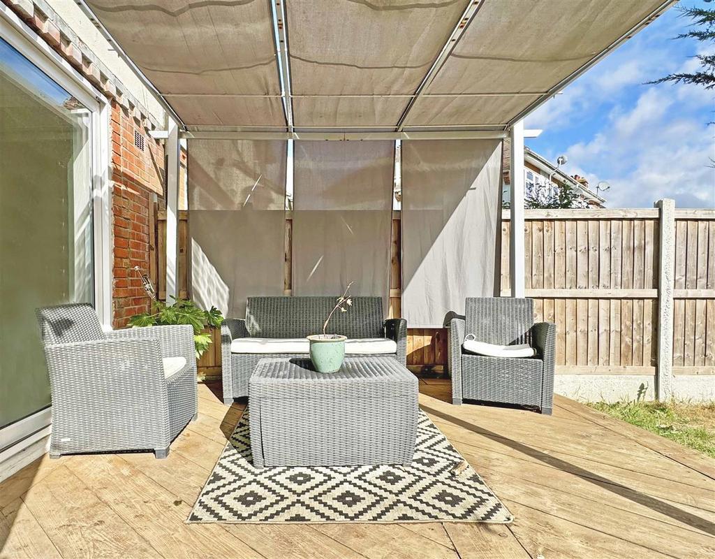 Decking Area.jpg