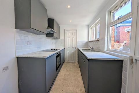 2 bedroom terraced house to rent, Beech Avenue, Murton, SR7