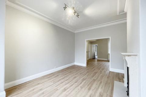 3 bedroom terraced house to rent, Skipton Street, Harrogate, HG1