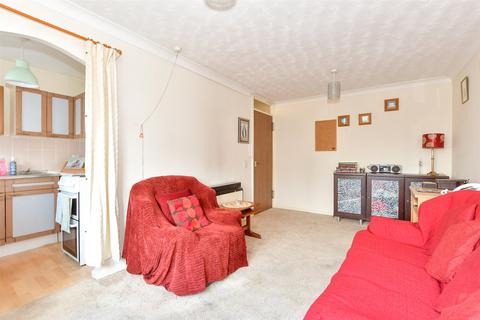 1 bedroom flat for sale, East Street, Havant, Hampshire