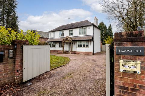 Mereside Road, Mere, WA16