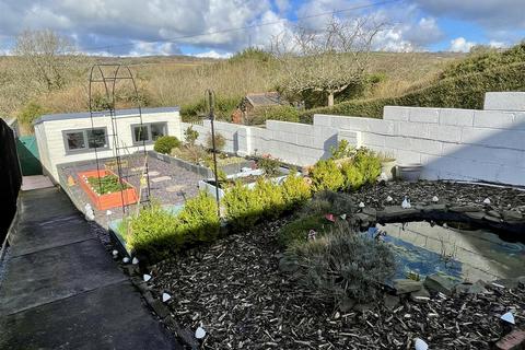 2 bedroom terraced house for sale, Victoria Road, Ponthenry, Llanelli