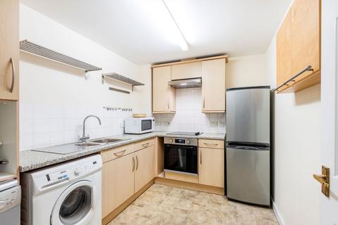 2 bedroom flat to rent, Westferry Road, London E14