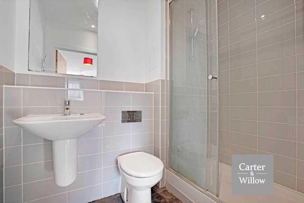 Bedroom One En-suite