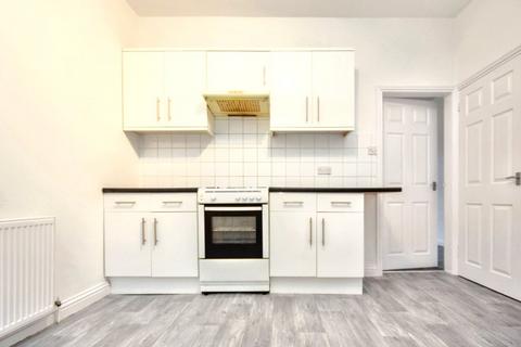 2 bedroom terraced house for sale, Silver Street, Newton Hill, Wakefield, West Yorkshire