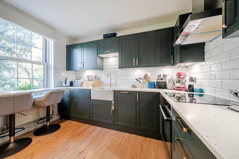 2 bedroom maisonette for sale, Fulthorp Road, London